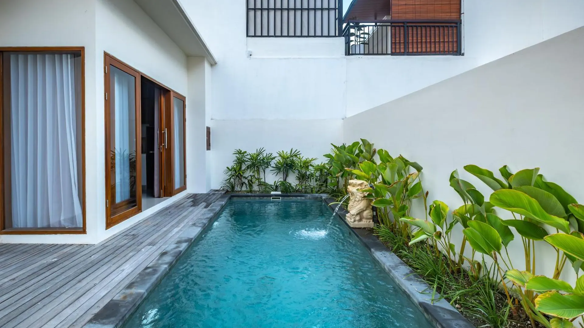 Taman Seminyak Suites 0*,