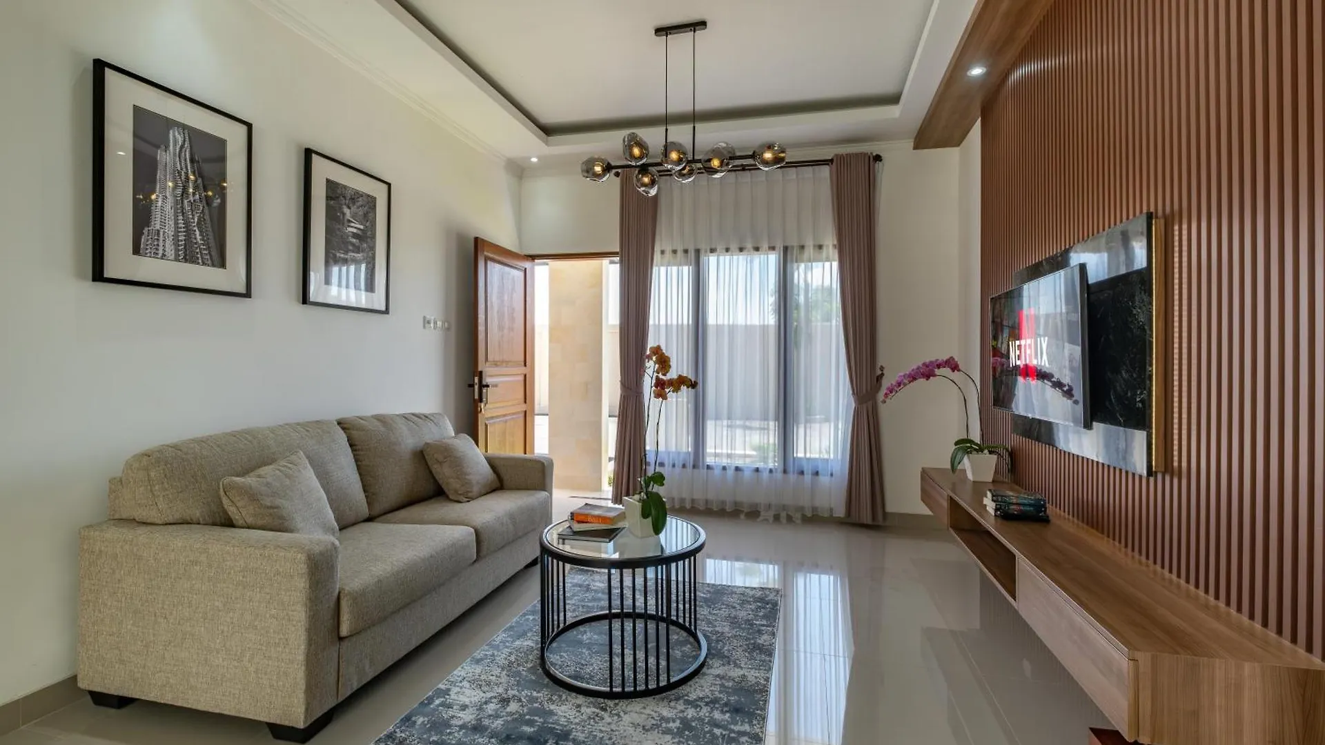 Taman Seminyak Suites