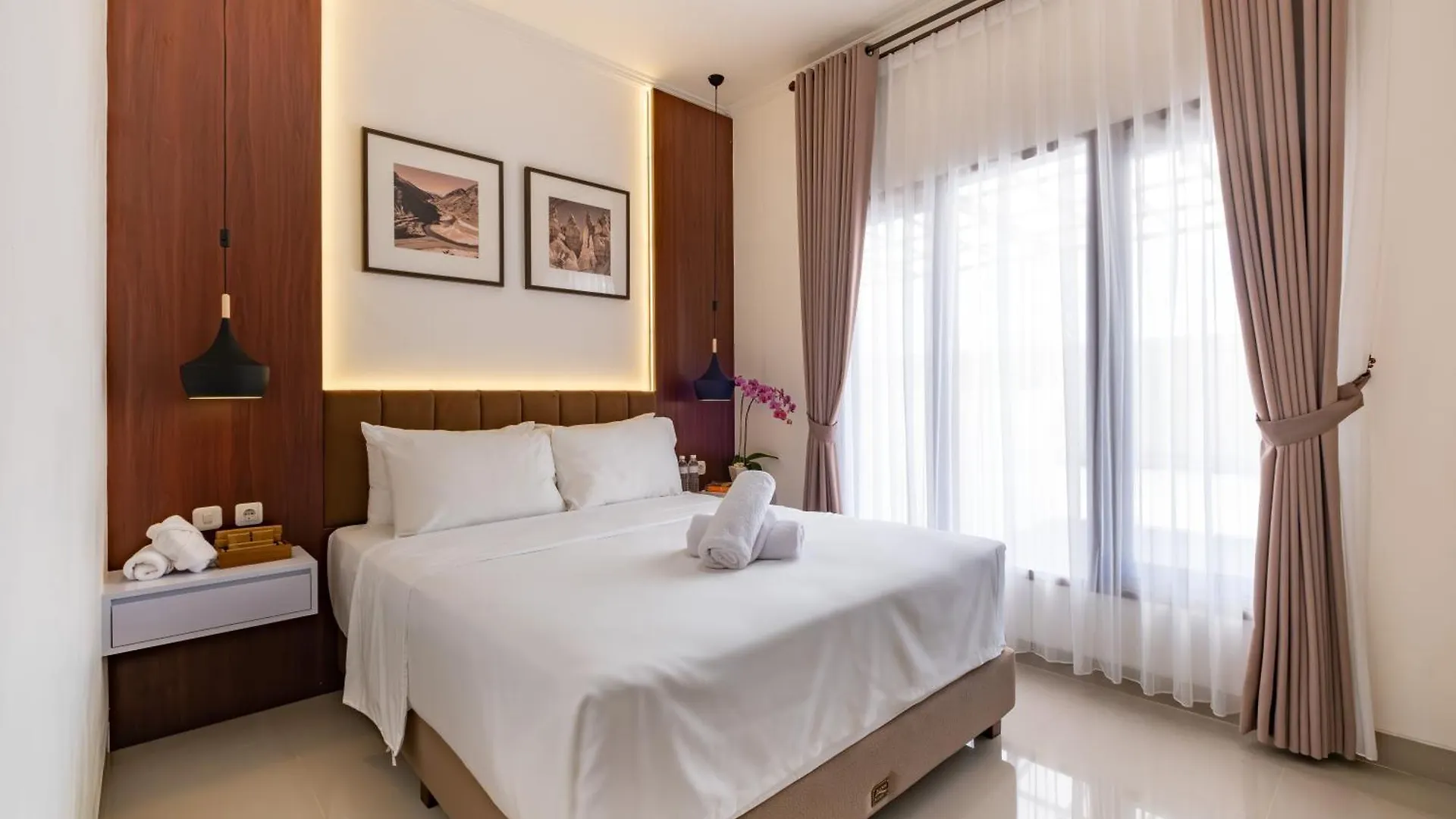 Taman Seminyak Suites
