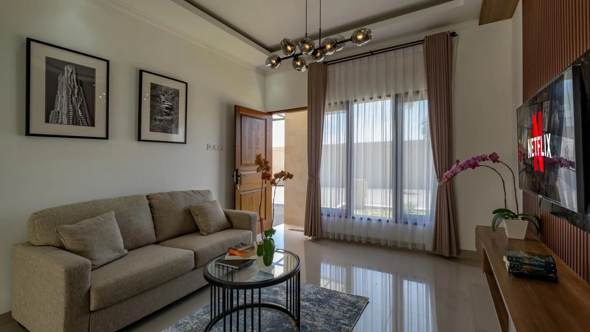 Taman Seminyak Suites Willa