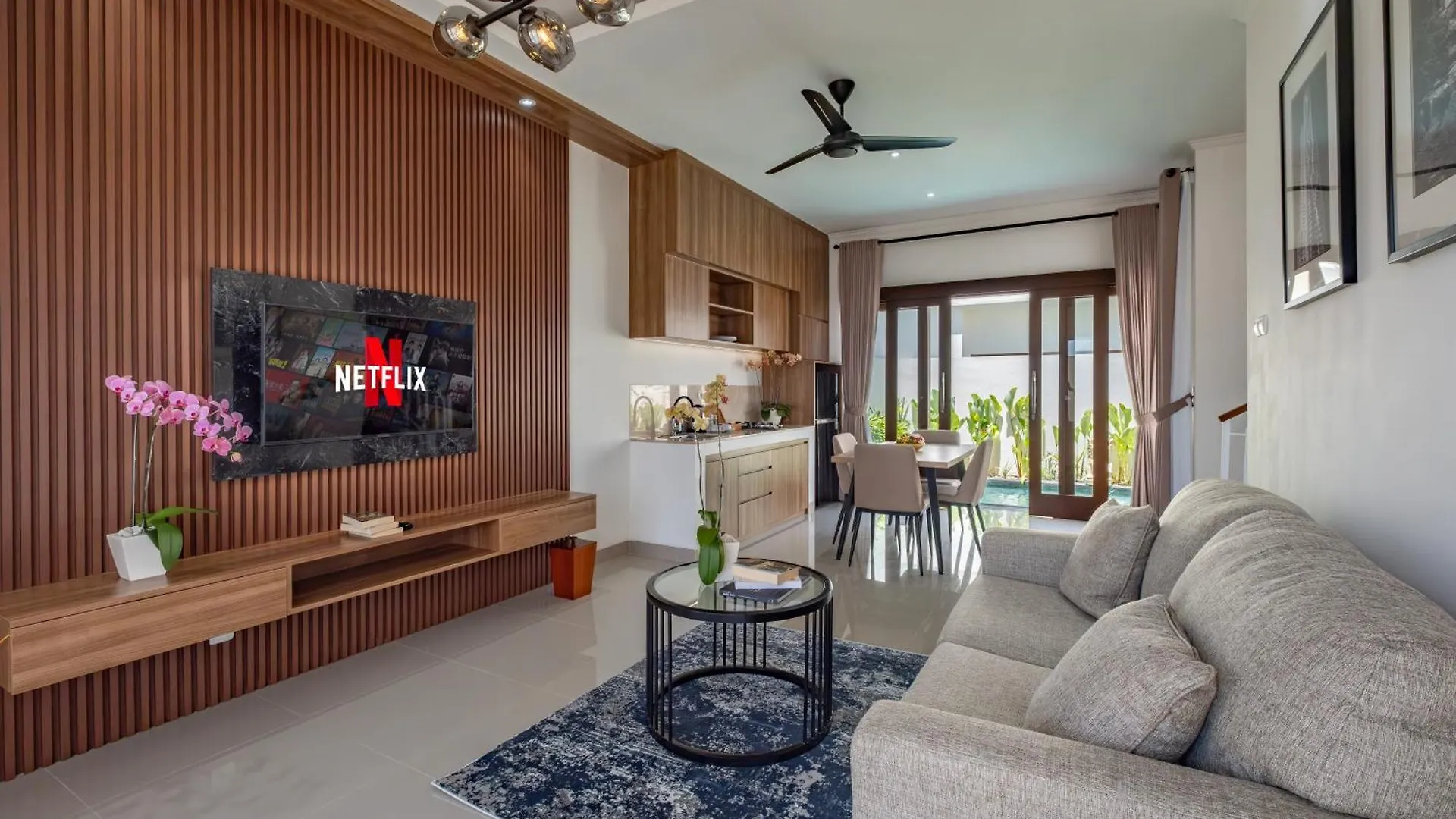 Taman Seminyak Suites