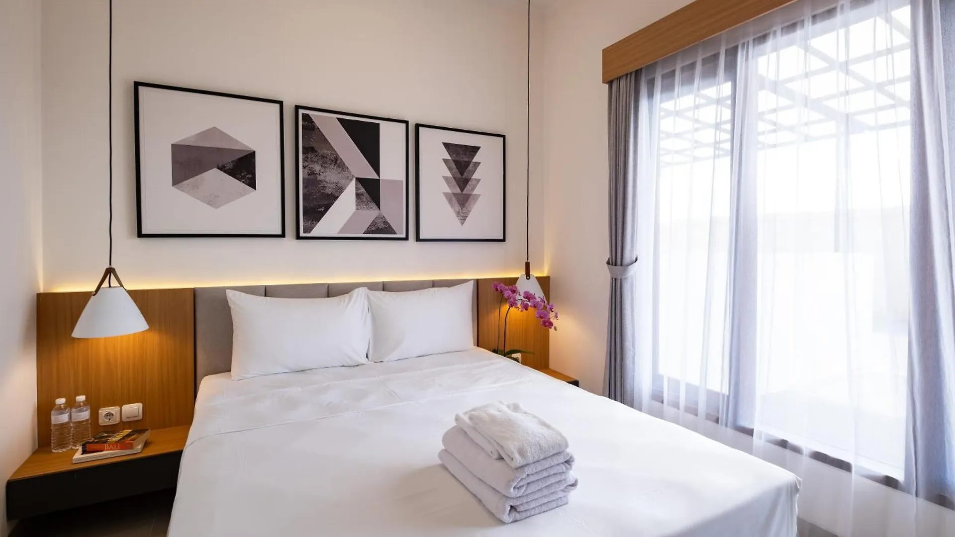 Taman Seminyak Suites