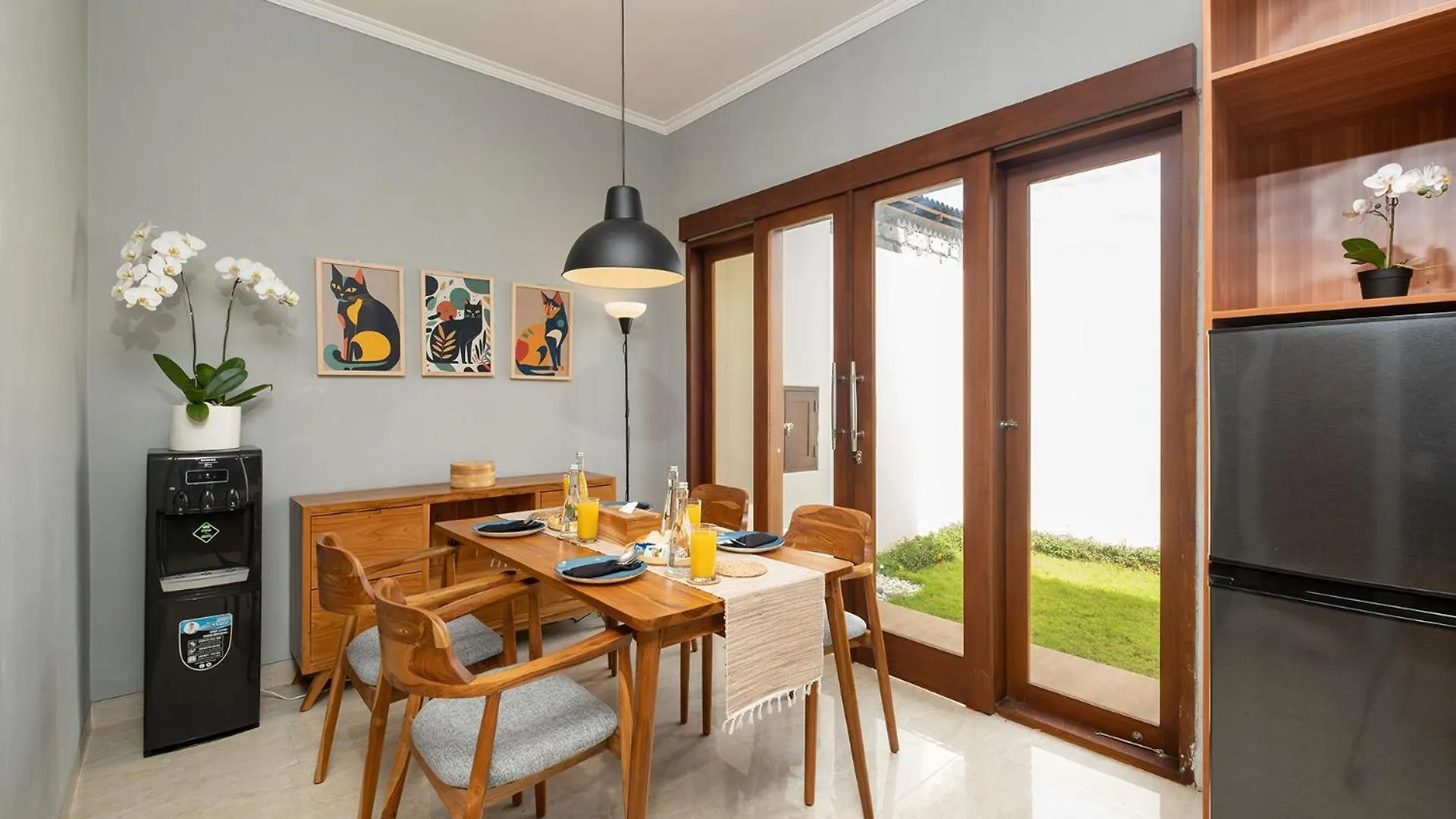 Taman Seminyak Suites 0*,