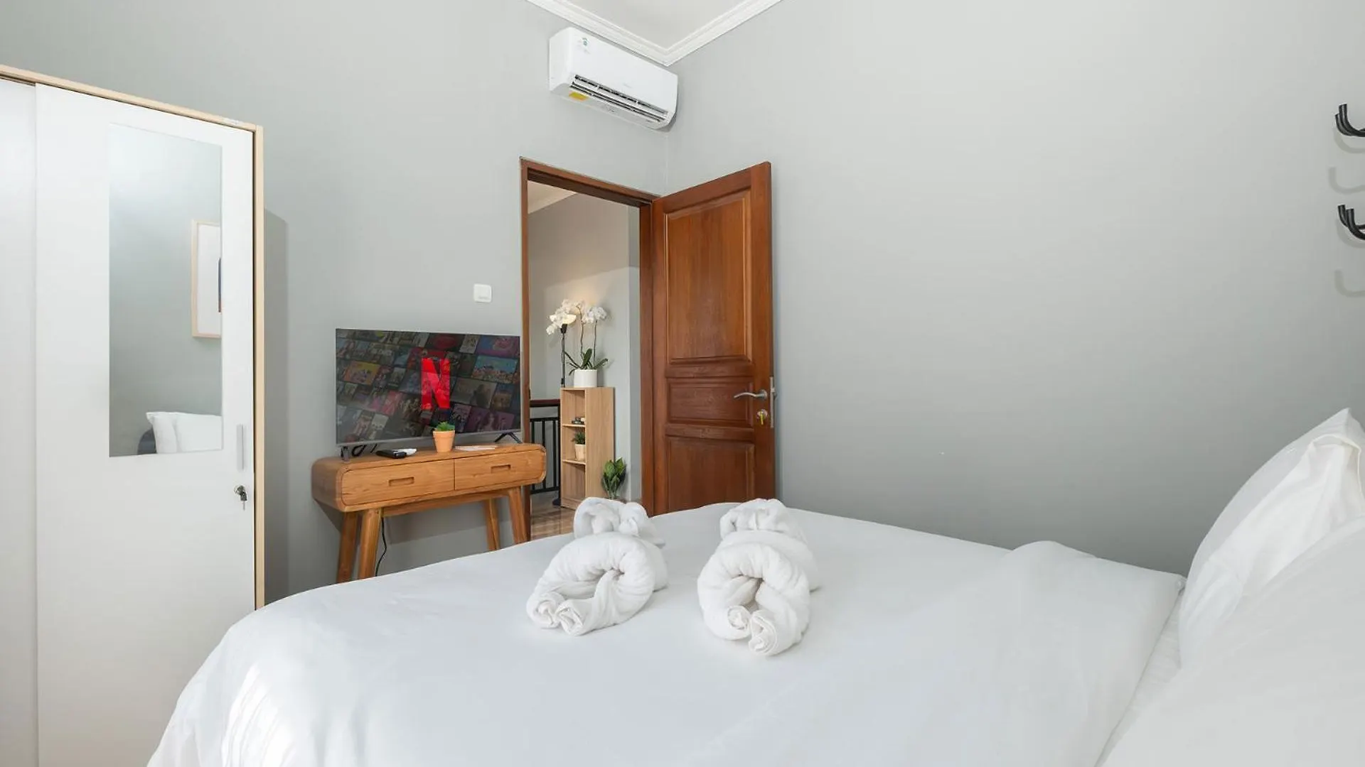 Taman Seminyak Suites Willa